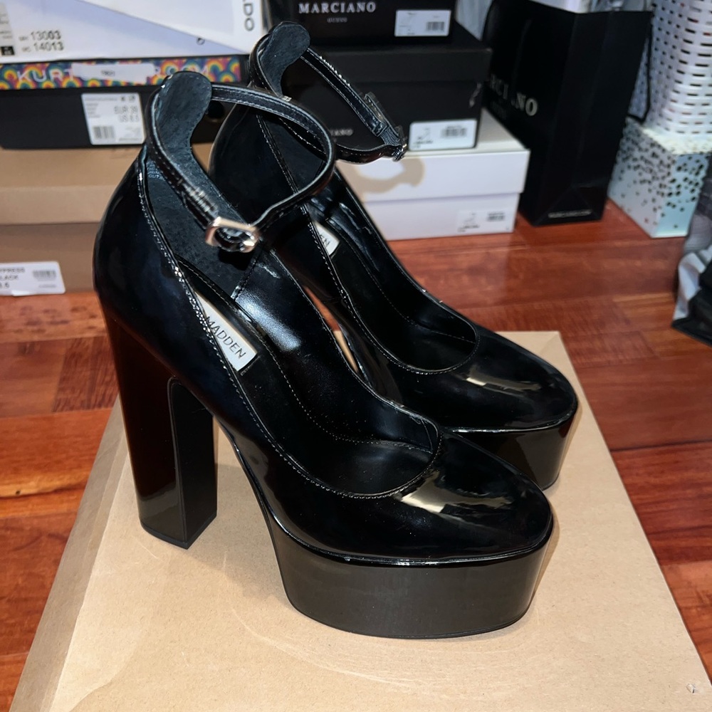 Steve Madden Skyrise Black Patent Platform Shoes